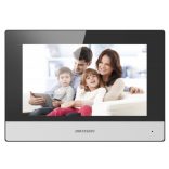Hikvision DS-KH6320-WTE2 (Europe BV) IP video-kaputelefon beltéri egység; 7" LCD kijelző; 1024x600 felbontás; WiFi; kétvezetékes
